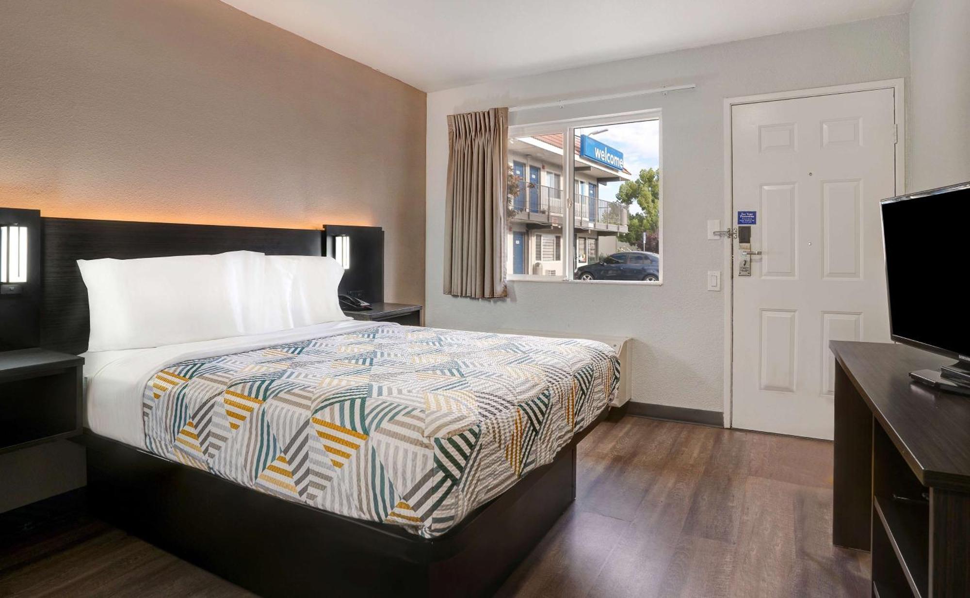 Motel 6-Sacramento, Ca - North מראה חיצוני תמונה